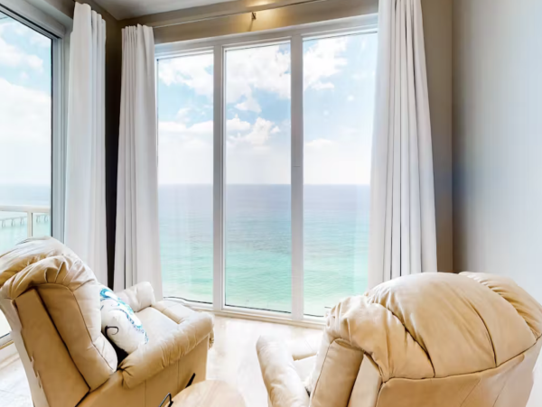 Penthouse Unit with Beach Service